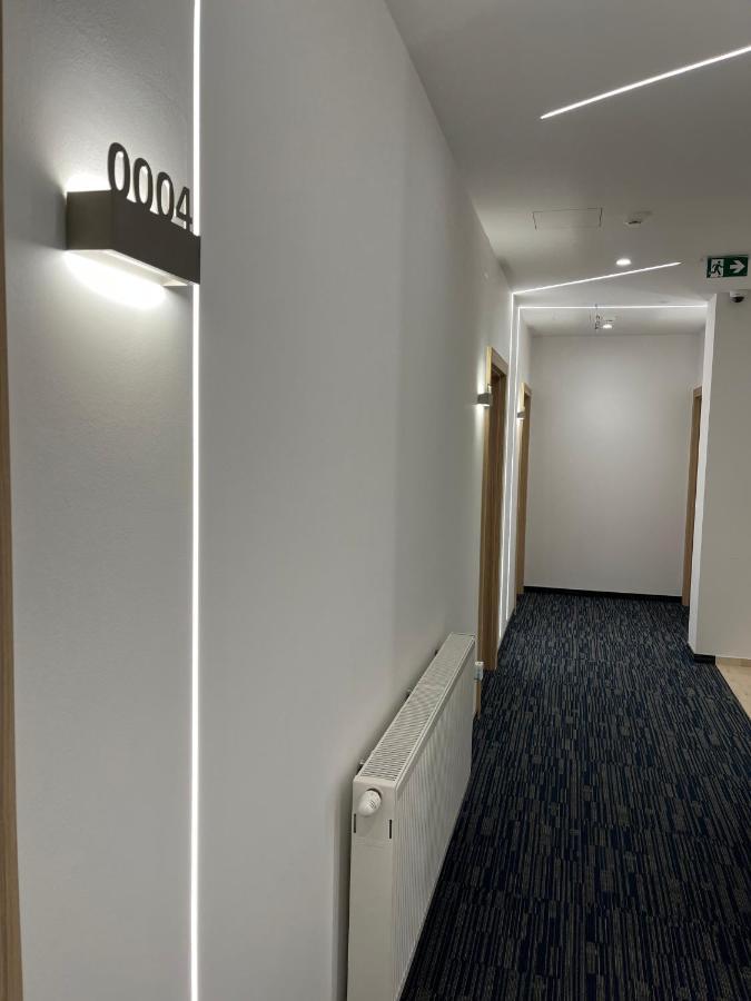 ווקובאר Maestro - Rooms & Restaurant מראה חיצוני תמונה